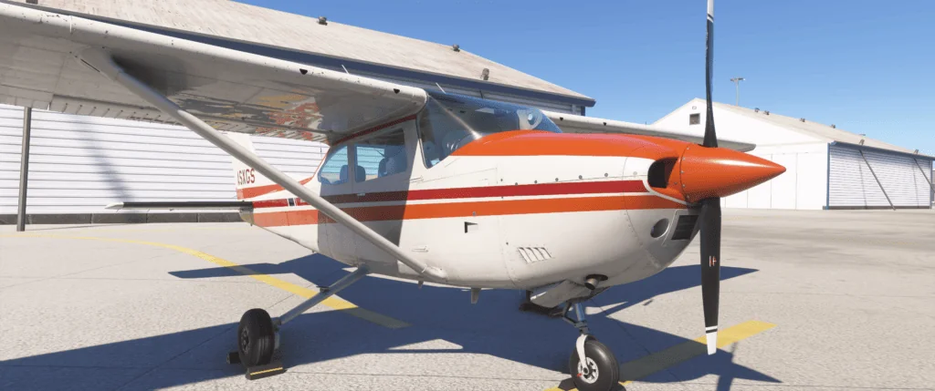 Cessna 182 RHS front close